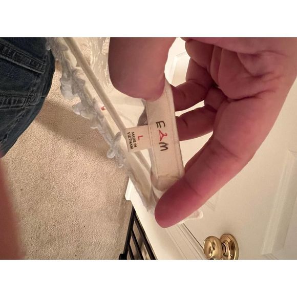 E (Hanger) M Long Sleeve White Crop Top- Lace Back- Size Large - Picture 5 of 8